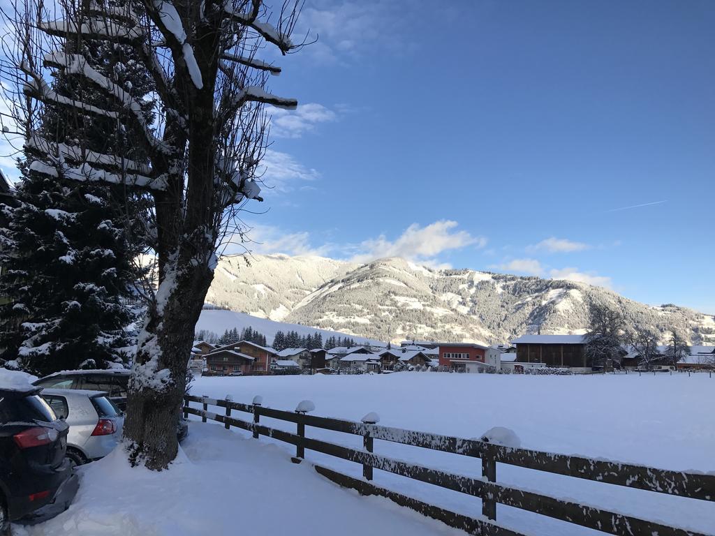 Low Budget Apartment Kitz 10 Kaprun Exterior photo